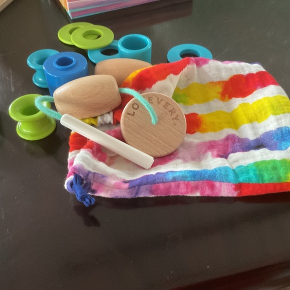 Lovery “Things I See” texture cards, First Puzzle, Beading Kit - Picture 5 of 5